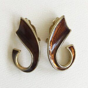 Vintage Brown Enamel Swish Swirl J Half Hoop Oversize Gold Tone Clip-On Earrings